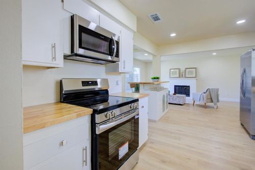 1673 Sacramento Drive, Merced, CA, 95348 | Card Image