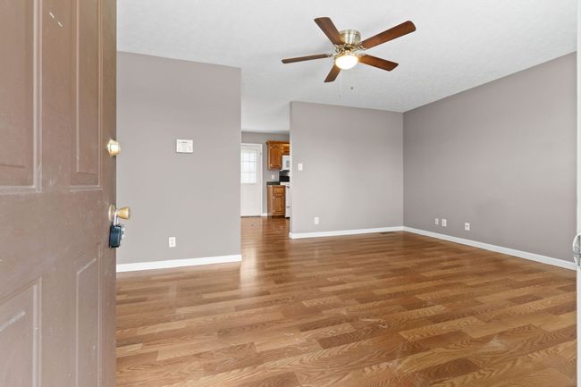 122 Gleaves Ln, House other with 3 bedrooms, 1 bathrooms and 2 parking in Oak Grove KY | Image 4