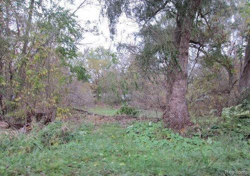 vacant land Tackels, White Lake Twp, MI, 48442 | Card Image