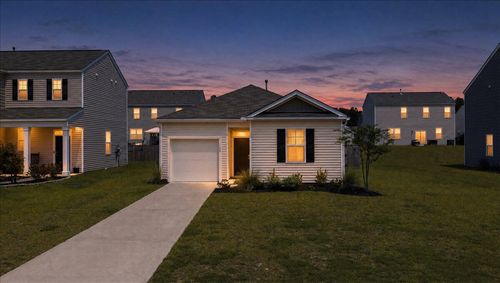 150 Cloverleaf St, Summerville, SC, 29483-8449 | Card Image