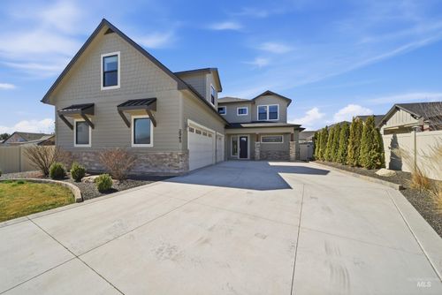 2943 N Sun City Ave, Star, ID, 83669-6399 | Card Image