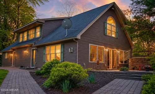 1009 First Fork Rd, Jersey Shore, PA, 17740-8795 | Card Image
