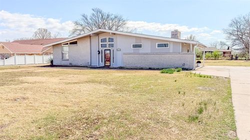 1625 Arlington St, Ada, OK, 74820-2639 | Card Image