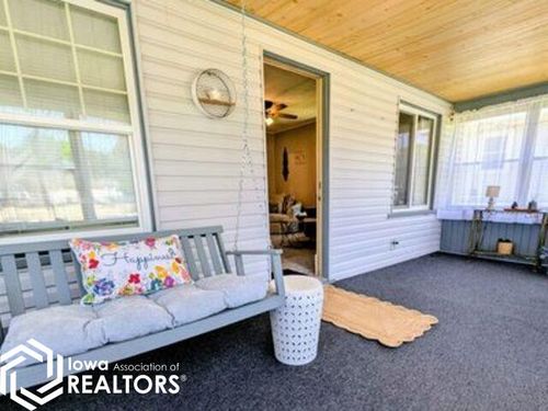 1811 3rd Ave S, Denison, IA, 51442-2132 | Card Image
