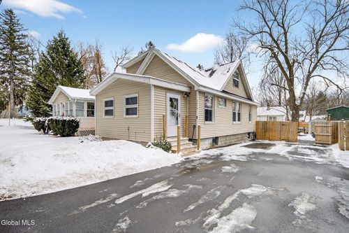 3516 Consaul Rd, Schenectady, NY, 12304-2413 | Card Image