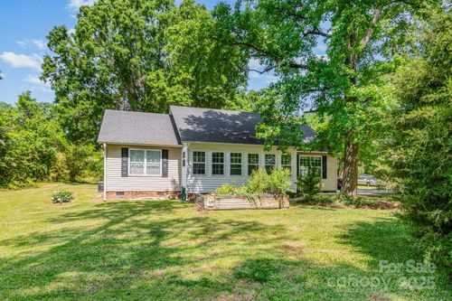 814 Independence Dr, Wingate, NC, 28174-9790 | Card Image