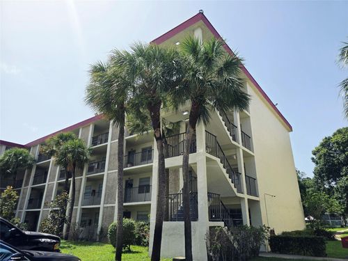 apt-430-3000 Nw 48th Ter, Lauderdale Lakes, FL, 33313-7242 | Card Image