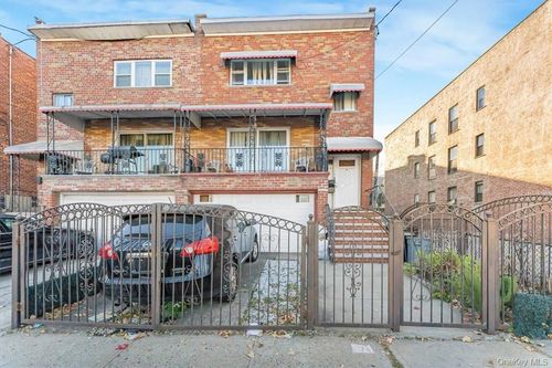 4227 Baychester Ave, Bronx, NY, 10466-2171 | Card Image