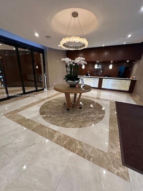 apt-5c-19667 Turnberry Way, Aventura, FL, 33180-2508 | Card Image