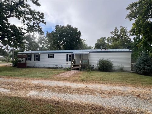 129 S East St, Williamsburg, KS, 66095-8123 | Card Image