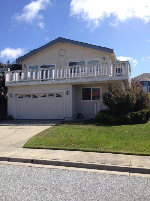 633 Silver Ave, Half Moon Bay, CA, 94019-1566 | Card Image