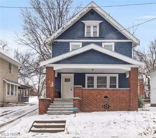 893 Delia Ave, Akron, OH, 44320-2216 | Card Image