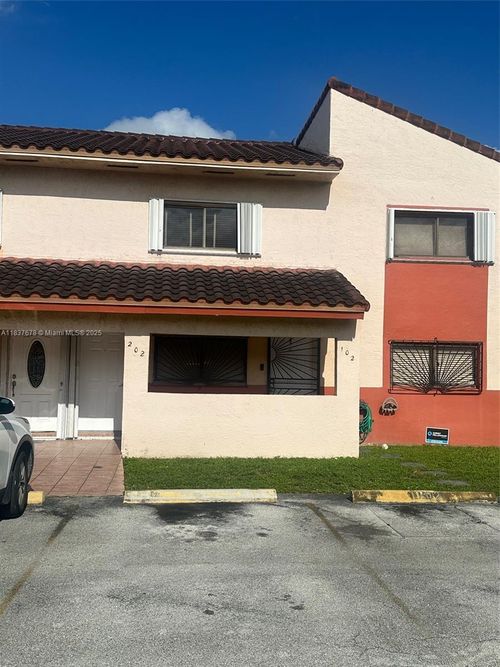 2-2891 W 76th St, Miami Lakes, FL, 33018-5375 | Card Image