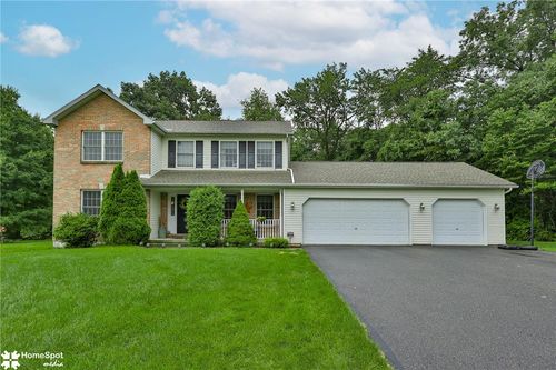 1201 Rone Dr, WIND GAP, PA, 18091-9637 | Card Image