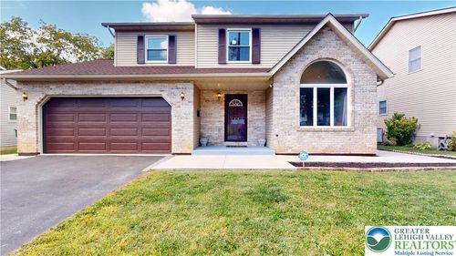 815 E Emmaus Avenue, Salisbury Twp, PA, 18103 | Card Image