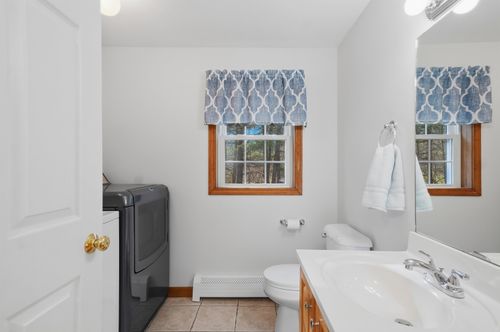 4 Smith Corner Rd, Newton, NH, 03858-4000 | Card Image