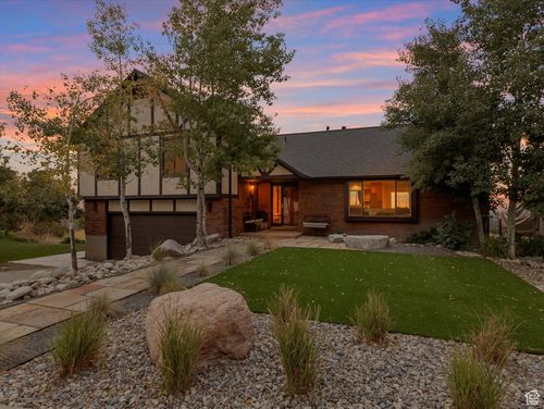 9072 S Greenhills Dr, Cottonwood Heights, UT, 84093-5937 | Card Image