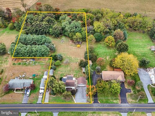 1443 Shumaker Rd, MANHEIM, PA, 17545-9226 | Card Image