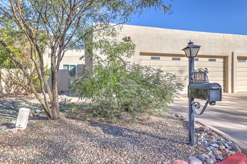 7581 E Desert Anchor Blvd, Tucson, AZ, 85715-3641 | Card Image