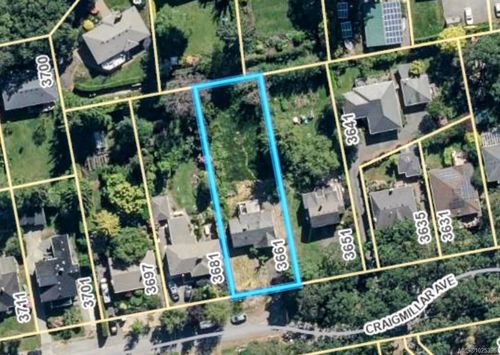 3661 Craigmillar Ave, Victoria, BC, V8P3H2 | Card Image