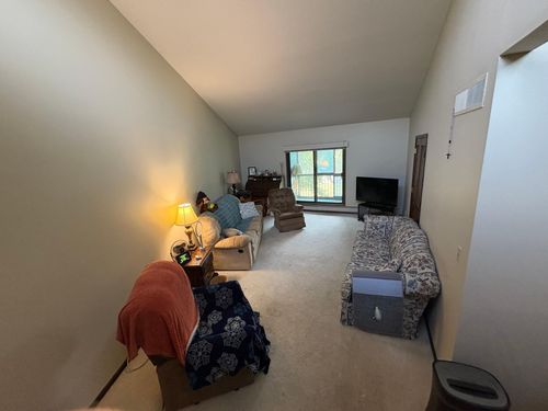 140-2680 Oxford St N, Roseville, MN, 55113-2066 | Card Image