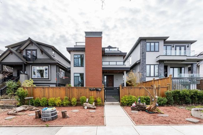 2840 Eton Street, House other with 6 bedrooms, 5 bathrooms and 2 parking in Vancouver BC | Image 1