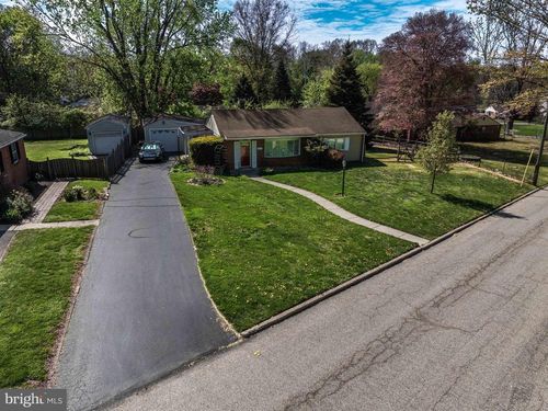 18 Mulberry Ln, PLYMOUTH MEETING, PA, 19462-2471 | Card Image