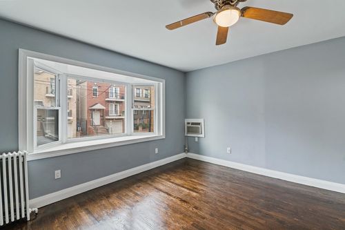 1-211 New York Ave, Jersey City, NJ, 07307-1605 | Card Image