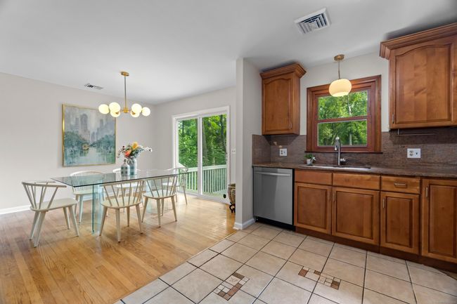 5 Robin Ln, House other with 3 bedrooms, 3 bathrooms and 4 parking in New Haven CT | Image 10