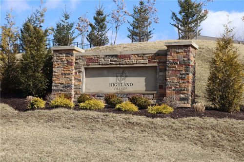 1001 Courtyard Dr, Finleyville, PA, 15332 | Card Image