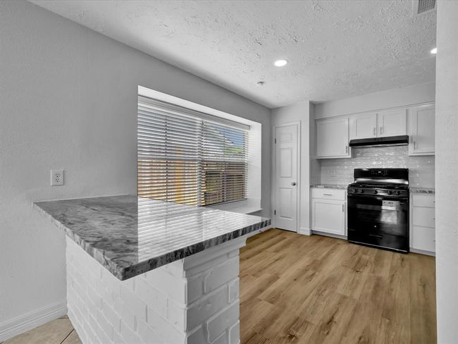 403 Elder Vista Dr, House other with 3 bedrooms, 2 bathrooms and 2 parking in Webster TX | Image 18