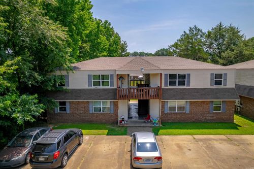 42 Stoneybrook Ln, Searcy, AR, 72143-6153 | Card Image