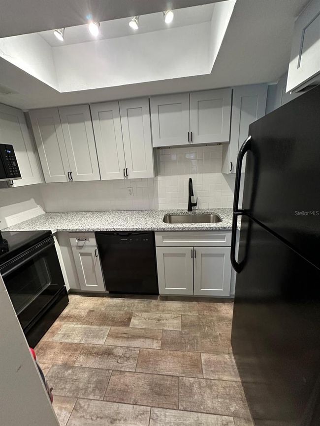 Kitchen | Image 6