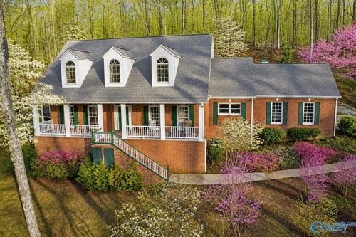 138 Greenbriar Rd, Gadsden, AL, 35901-6424 | Card Image