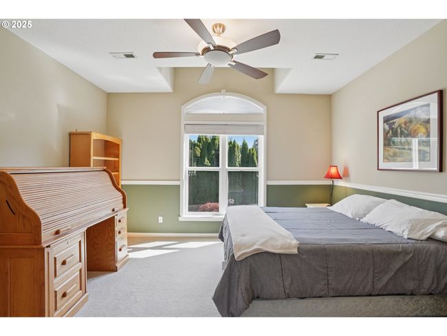 1488 Sw 17 Th Ct, House other with 5 bedrooms, 4 bathrooms and 3 parking in Gresham OR | Image 34