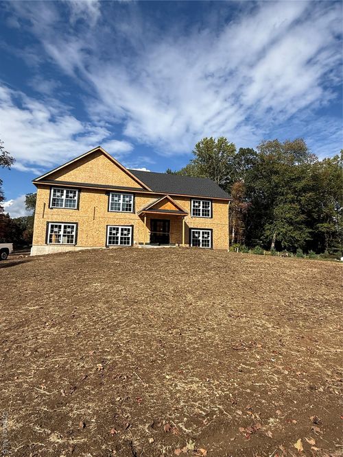 546 Louella Rd, Yorktown Heights, NY, 10598-2748 | Card Image