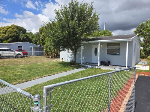 0-1221 Nw 23rd Ter, Fort Lauderdale, FL, 33311-5245 | Card Image