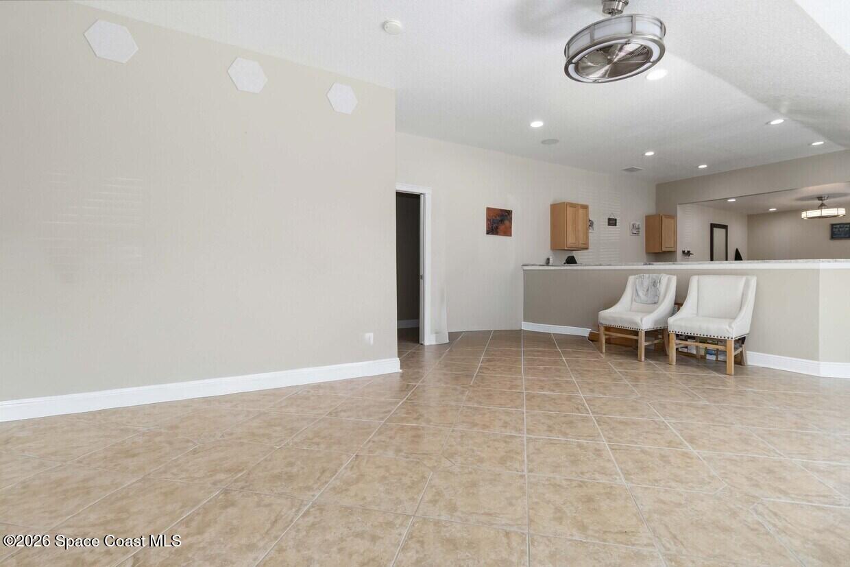 Commercial Lease in Malabar 3