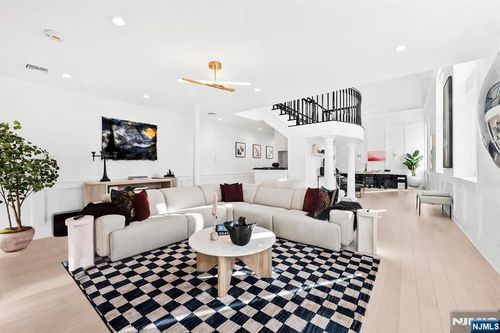 1101 Bloomfield St, Hoboken, NJ, 07030-5378 | Card Image