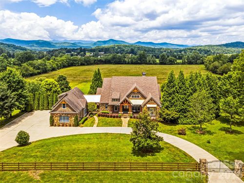 280 Walnut Hollow Rd, Brevard, NC, 28712-8550 | Card Image