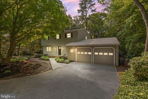9 Pin Oak Dr, Lawrence Township, NJ, 08648-3133 | Card Image