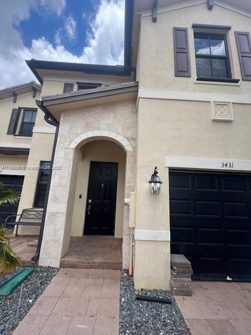 3431 W 106th Ter, Hialeah, FL, 33018-4622 | Card Image
