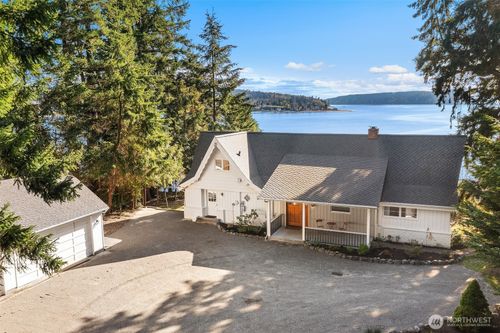 9423 Sw Bayview Drive, Vashon, WA, 98070 | Card Image