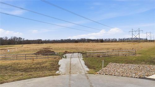 15350 W 193rd Ter, Spring Hill, KS, 66083 | Card Image