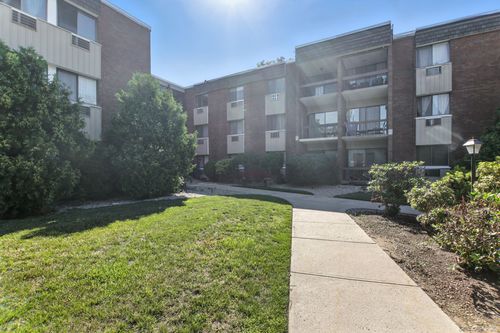 958-958 High Path Rd, Windsor, CT, 06095-4129 | Card Image