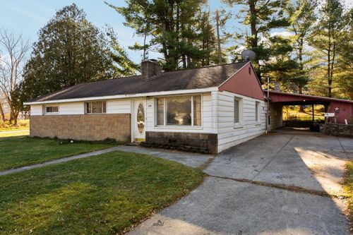 245 Millbrook Rd, Blanchard, MI, 49310-9664 | Card Image