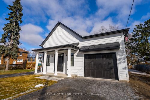 127 Gibbons St, Oshawa, ON, L1J4Y1 | Card Image