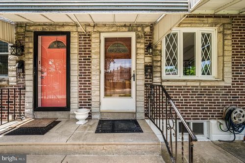 142 Westbrook Dr, CLIFTON HEIGHTS, PA, 19018-1331 | Card Image