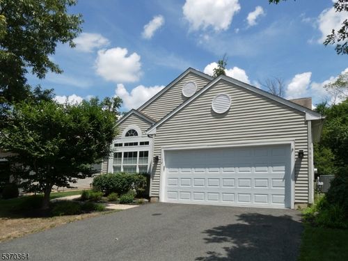 16 Renaissance Blvd, Somerset, NJ, 08873-6034 | Card Image