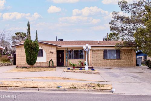10454 Tomwood Avenue, El Paso, TX, 79925 | Card Image